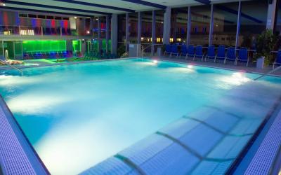 Piscine Hotel 83